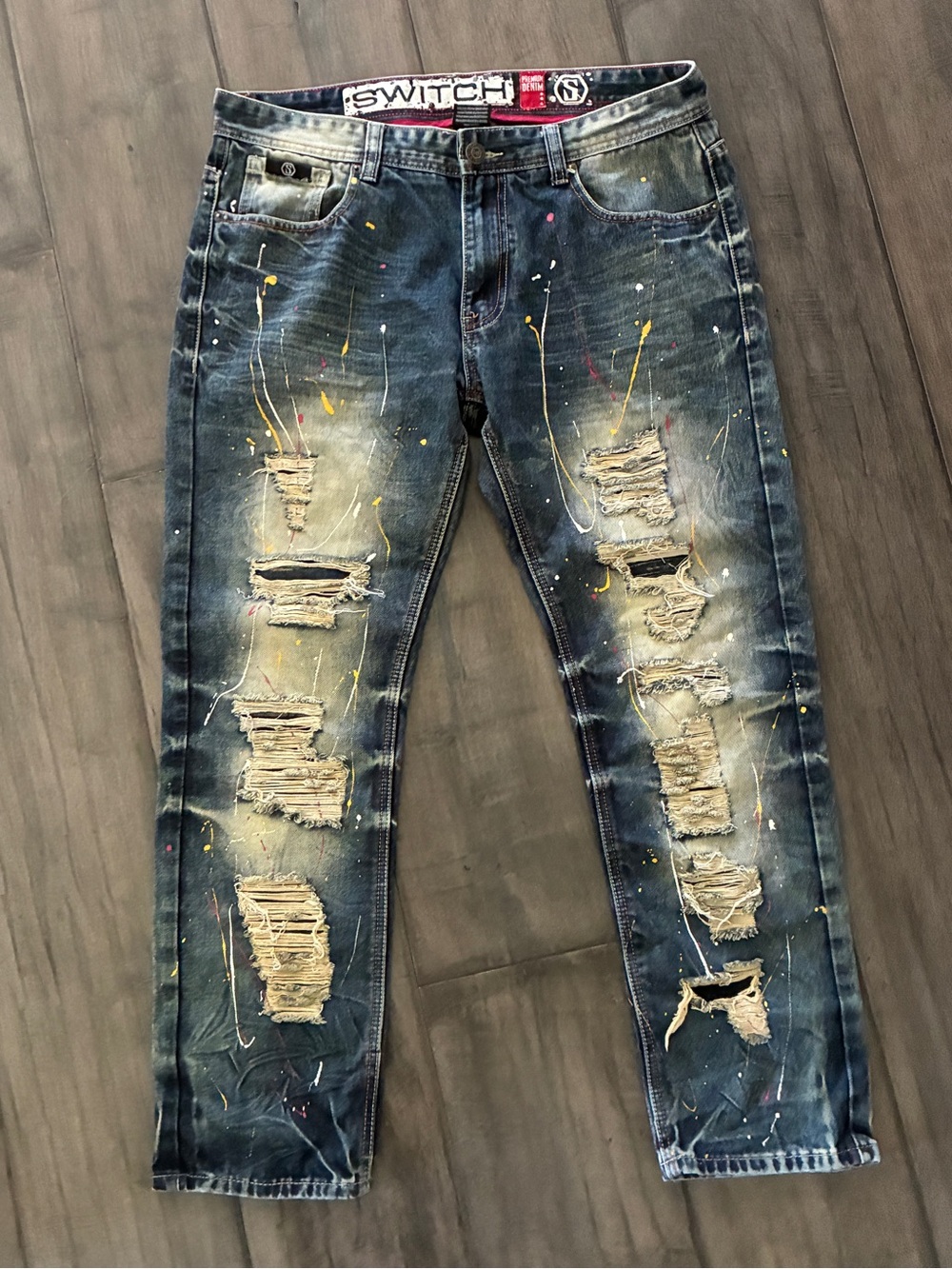 Switch Remarkable Distressed and Paint Splatter Denim Jeans - Size 34 x 30
